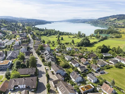 Haus und umgebung; blick