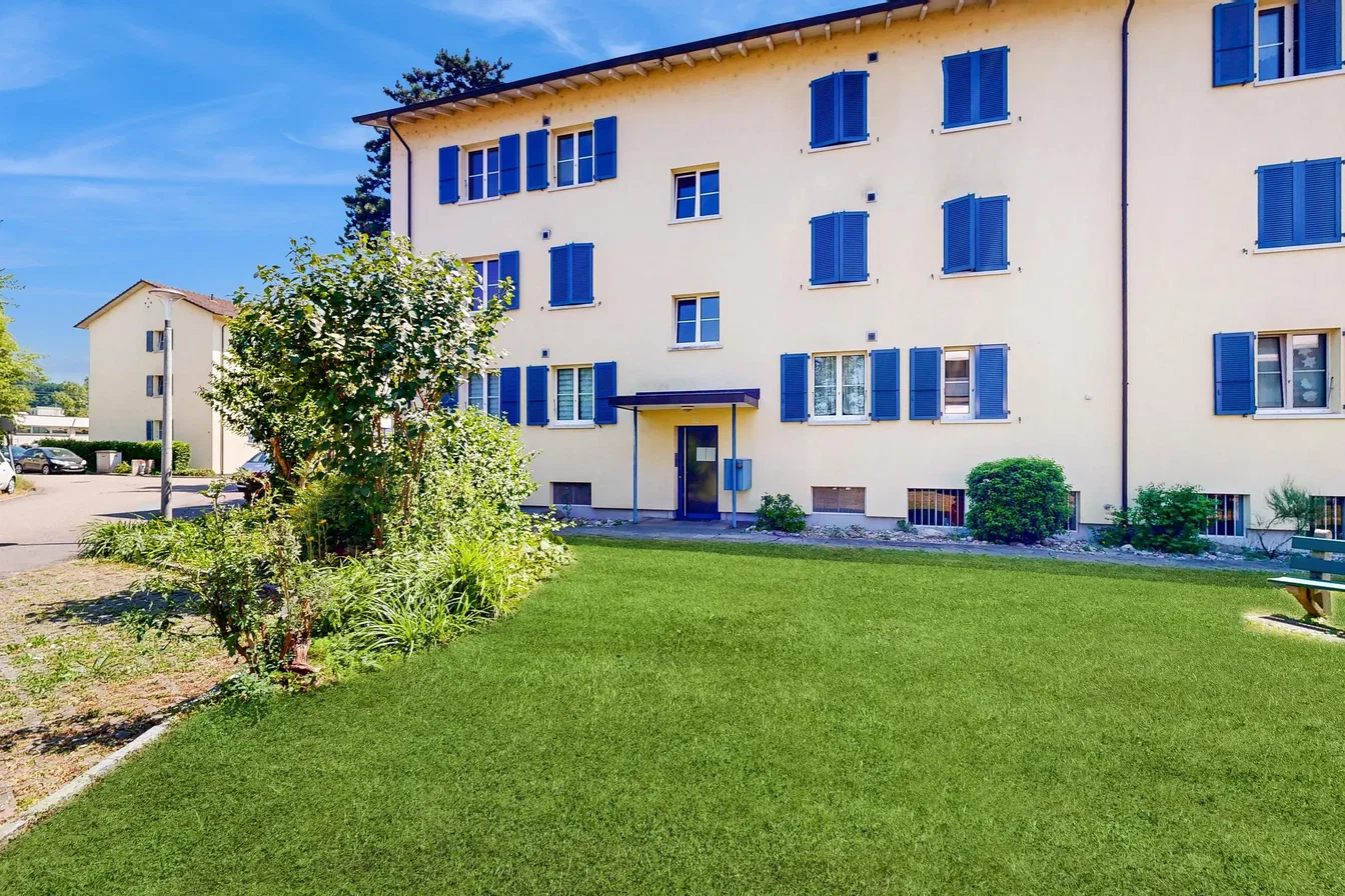 Haus und umgebung; tageslicht