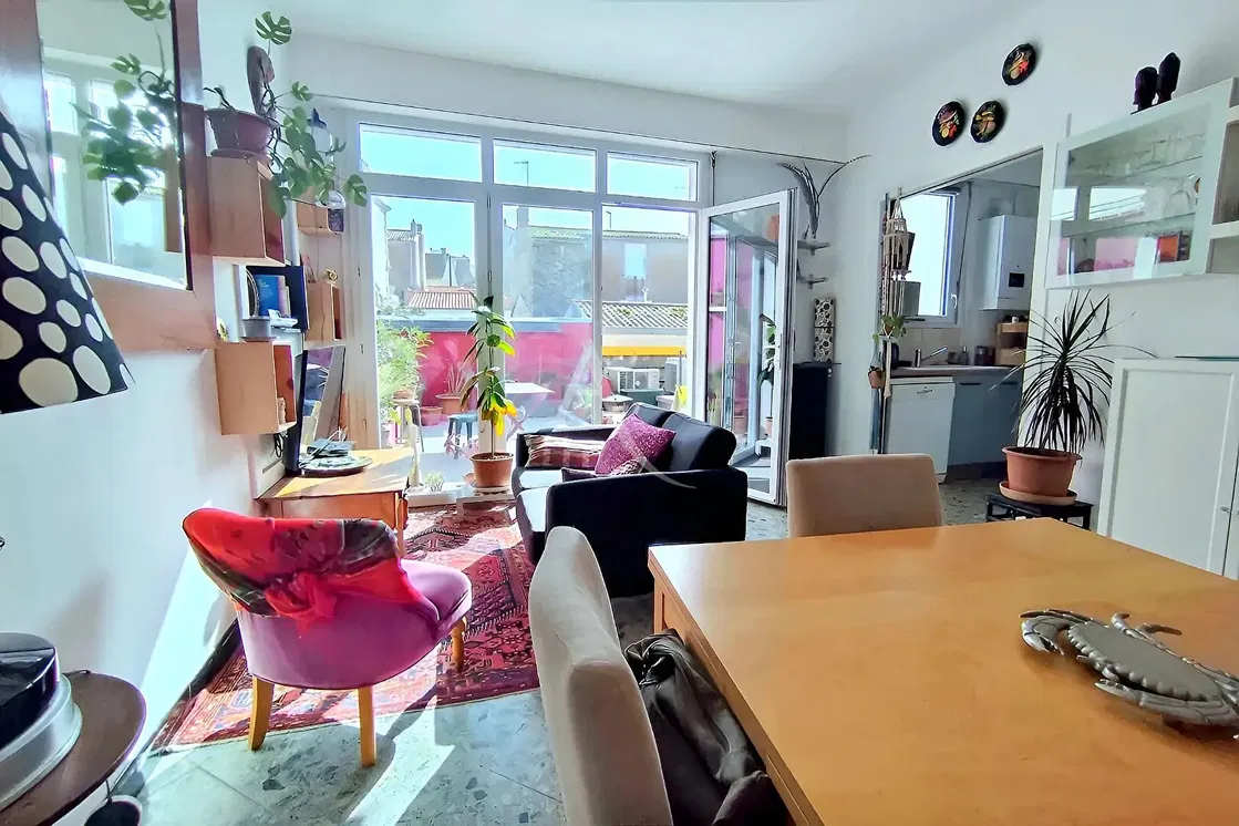 Дневна соба; поглед, природно светло, модерни стил