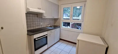 Küche; küchengeräte, fliesenboden, tageslicht, blick