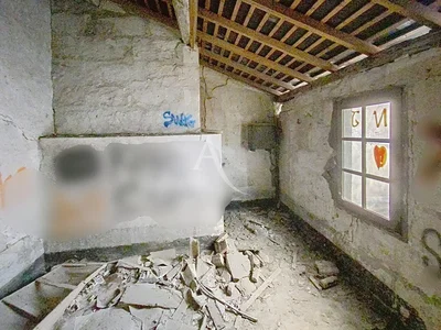 Diğer; tadilat gerekiyor, ahşap kirişler, doğal ışık