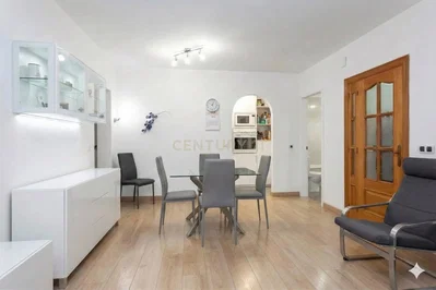 Kitchen; modern style, wood floor, natural light
