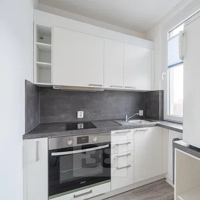 Keuken; keukenapparatuur, natuurlijk licht