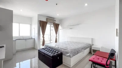غرفة نوم; ضوء طبيعي, أرضية من البلاط