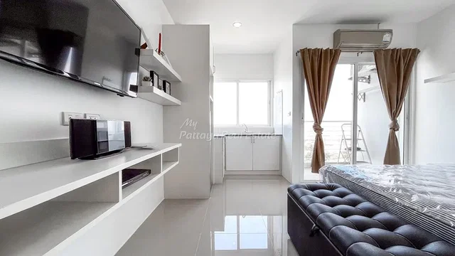 غرفة نوم; أرضية من البلاط, ضوء طبيعي, أسلوب عصري