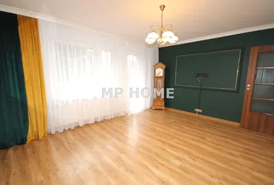 Dnevni boravak; drveni pod, prirodna svjetlost