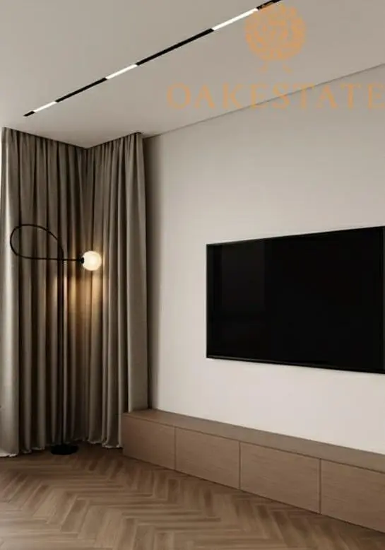 Dnevna soba; drveni pod, moderni stil, prirodno svjetlo