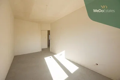 Ostalo; prirodno svjetlo, potrebna renovacija