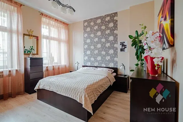 Yatak odası; doğal ışık, modern stil
