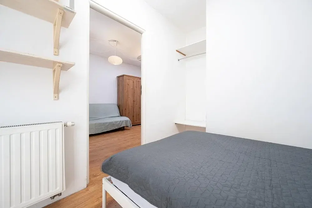 Chambre; parquet, lumière naturelle, style moderne
