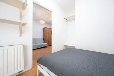 Chambre; parquet, lumière naturelle, style moderne