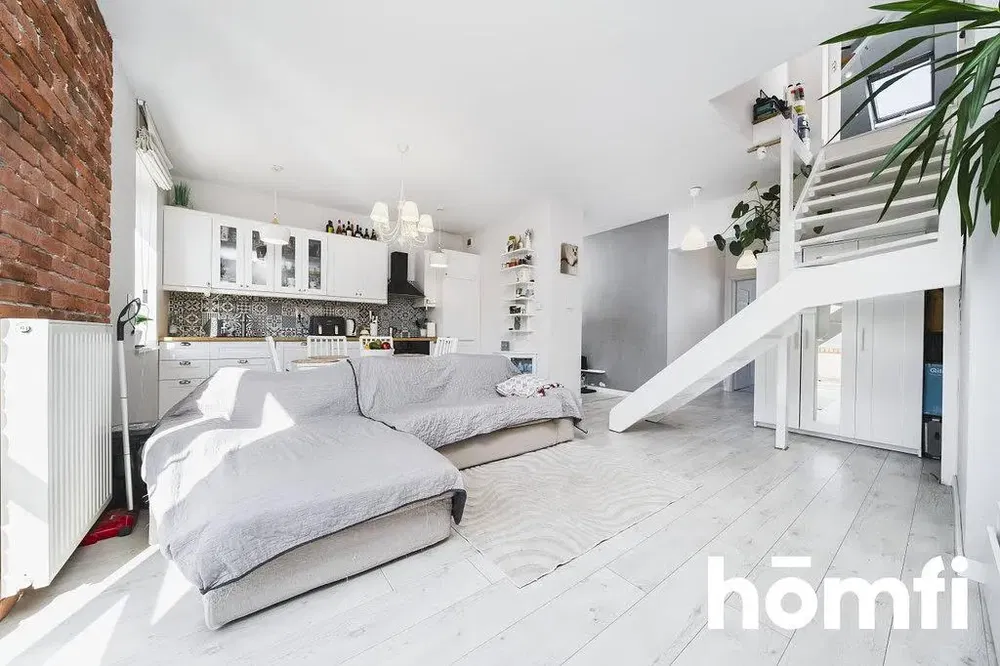 Дневна соба; поглед, природно светло