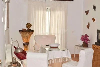 Oturma odası; doğal ışık, modern stil