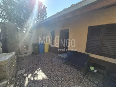 Terasa; pločice, prirodno svjetlo