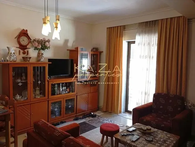 Σαλόνι; ρουστίκ στυλ, φυσικό φως