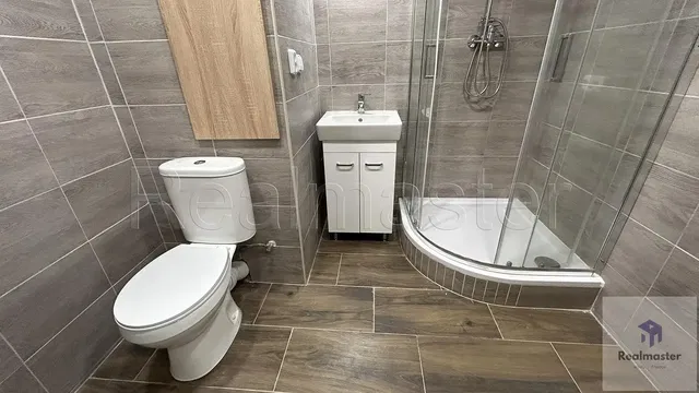 Badezimmer; fliesenboden, renoviert, tageslicht