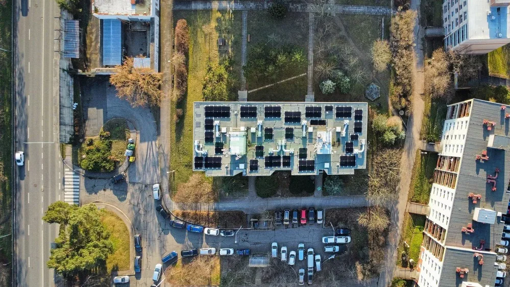 Haus und umgebung; blick