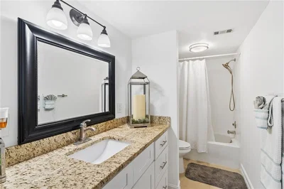 Salle de bain; lumière naturelle, rénové