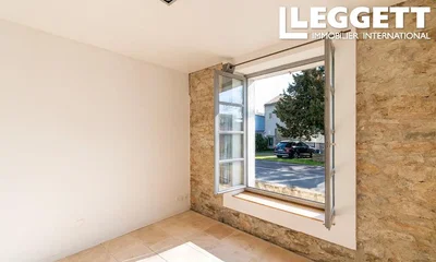 Salon; vue, carrelage, lumière naturelle