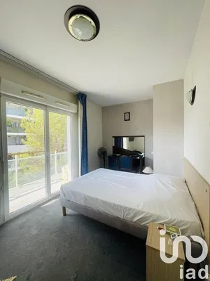 Спаваћа соба; природно светло, поглед