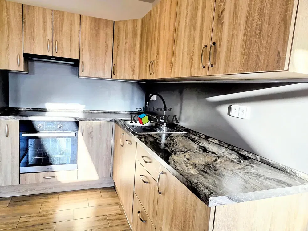 Cozinha; eletrodomésticos, renovado, luz natural, estilo moderno