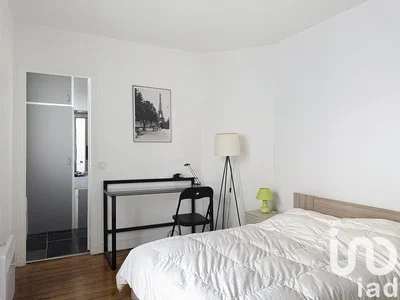 Spavaća soba; prirodno svjetlo, moderni stil