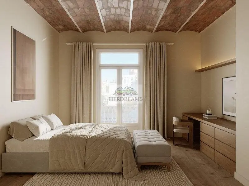 Ložnice; přirozené světlo, moderní styl, dřevěné trámy