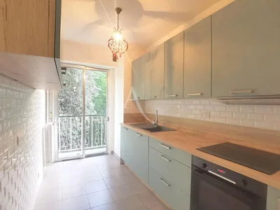 مطبخ; أجهزة المطبخ, ضوء طبيعي, أسلوب عصري