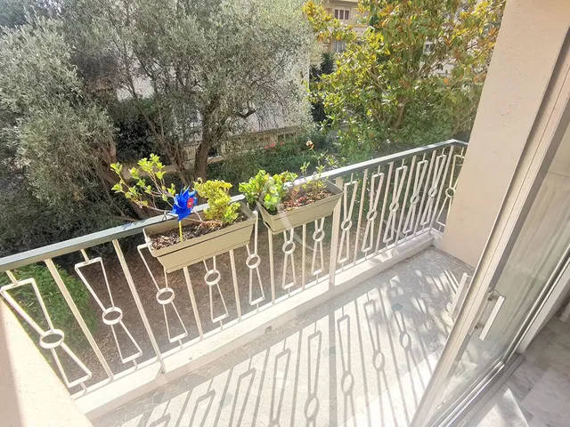 Balkon; manzara, doğal ışık
