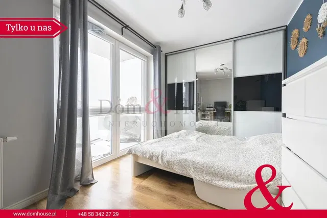 Schlafzimmer; tageslicht, holzboden, moderner stil