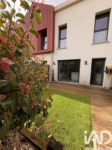 Casa e dintorni; luce naturale, vista