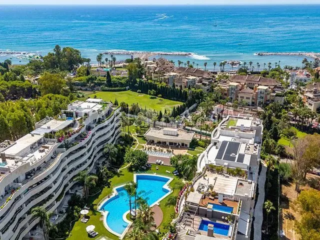 Dom a okolie; výhľad, prirodzené svetlo