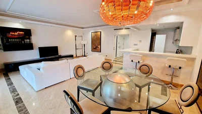 Wohnzimmer; tageslicht, moderner stil