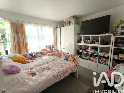 Schlafzimmer; tageslicht, moderner stil