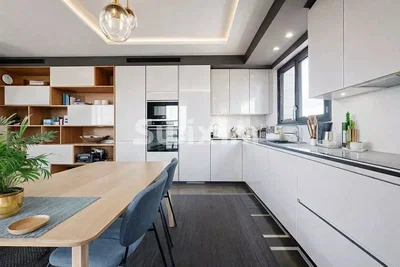 Küche; küchengeräte, moderner stil, renoviert, tageslicht