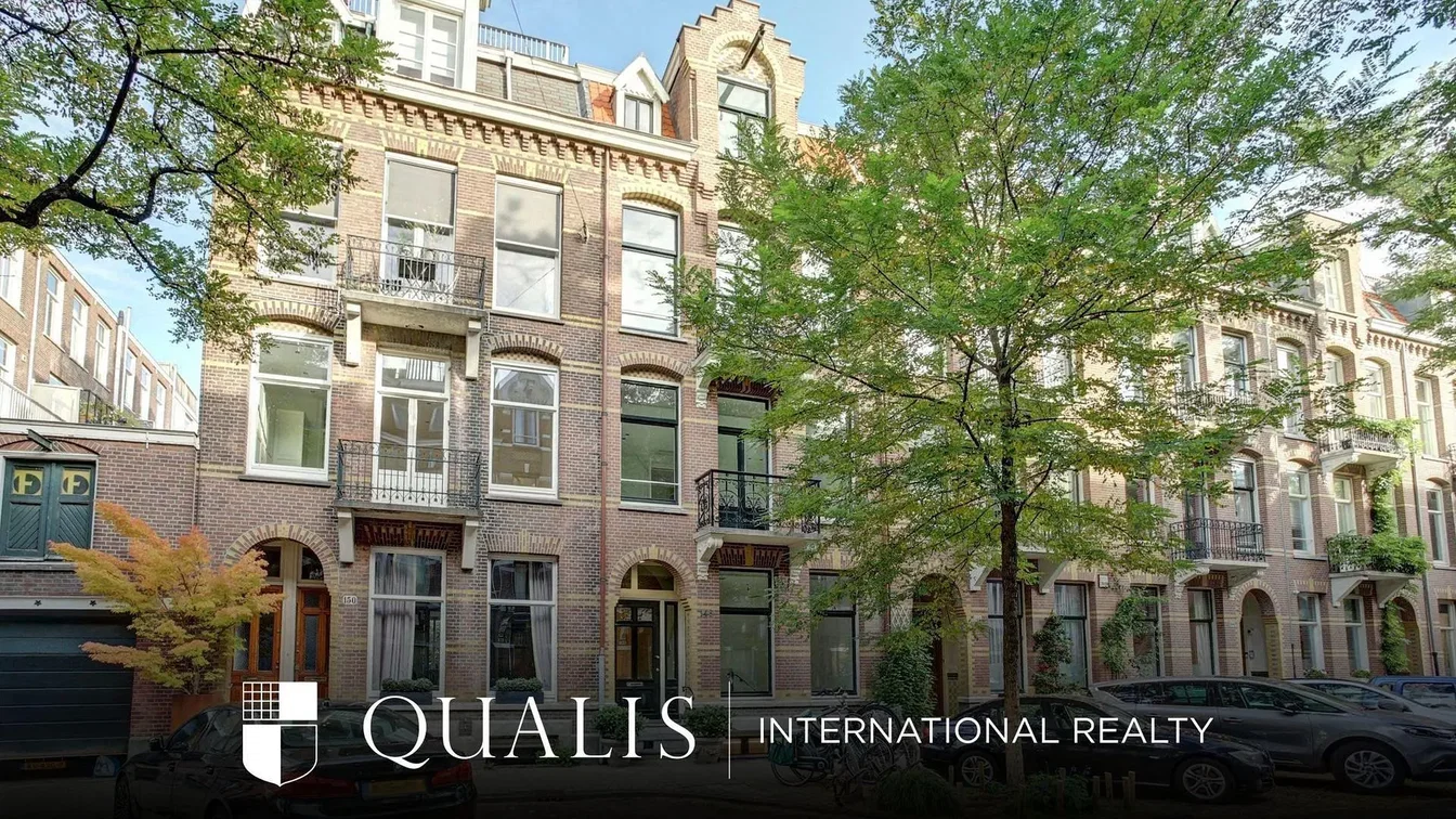 Maison et environs; vue