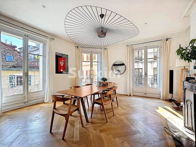 Wohnzimmer; blick, holzboden, tageslicht, moderner stil