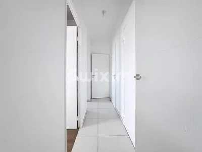 Šatna; dlažba