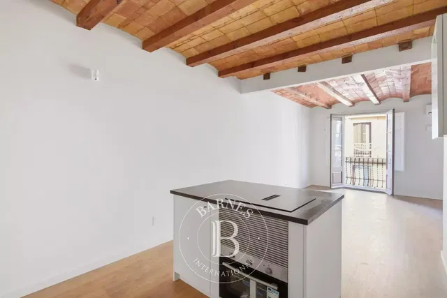 Cucina; travi in legno, vista