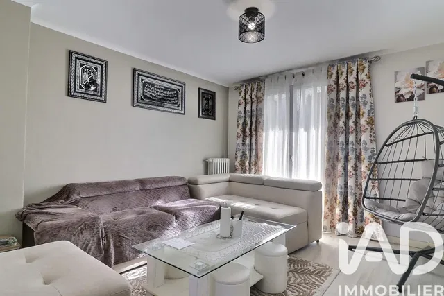 Salon; styl nowoczesny, światło dzienne