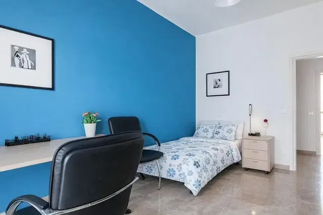 Yatak odası; doğal ışık, modern stil