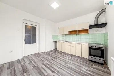 Mutfak; mutfak aletleri, fayans zemin