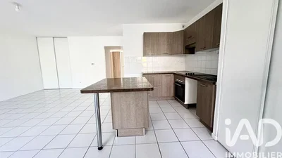 Кухиња; плочице, кухињски апарати