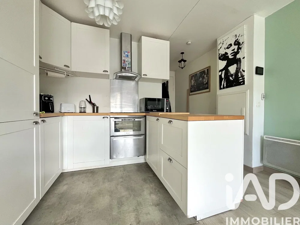 Küche; küchengeräte, renoviert, moderner stil