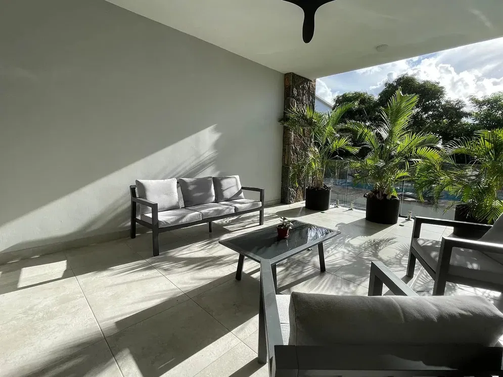 Terrasse; fliesenboden, tageslicht, blick