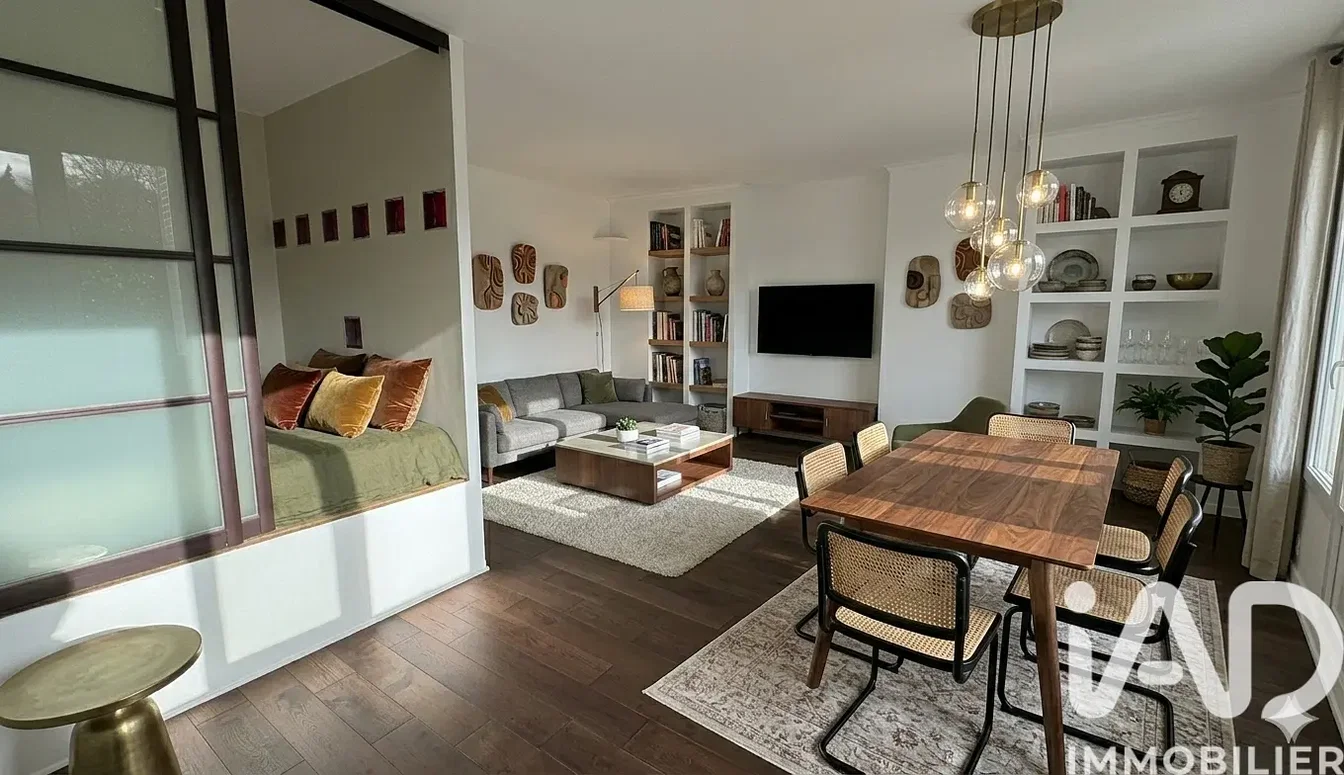 Dnevna soba; prirodno svjetlo, moderni stil, drveni pod