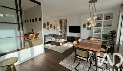 Dnevna soba; prirodno svjetlo, moderni stil, drveni pod