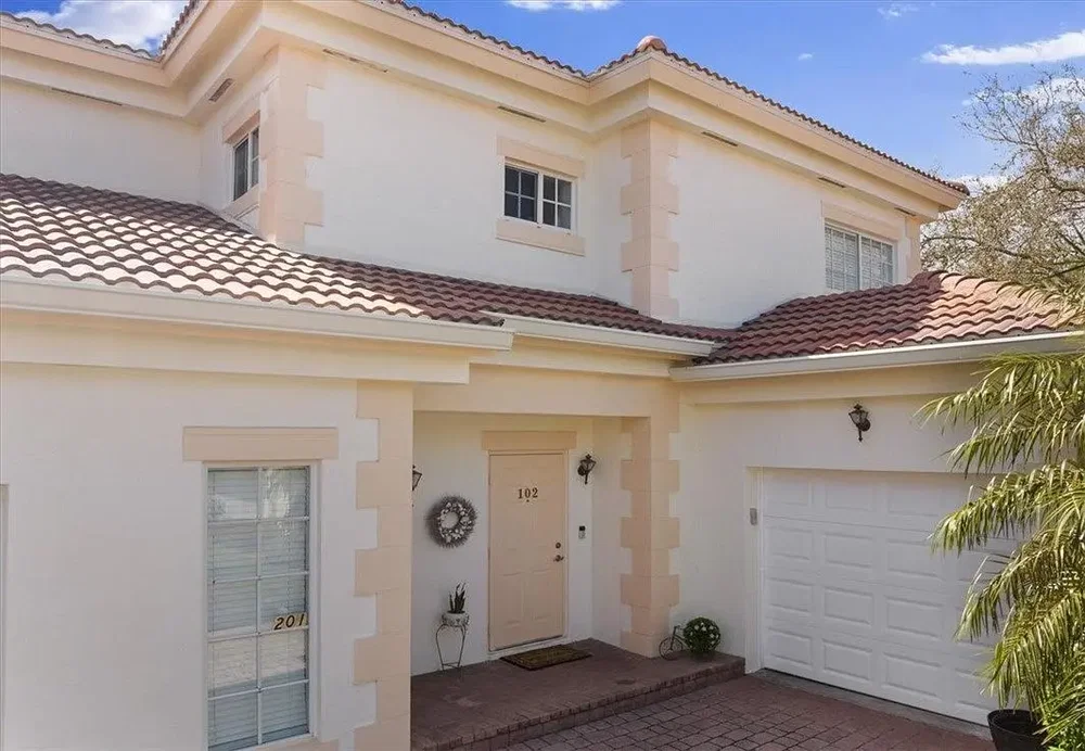 Casa e arredores; vista