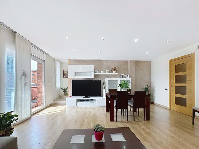 Living room; view, natural light, modern style