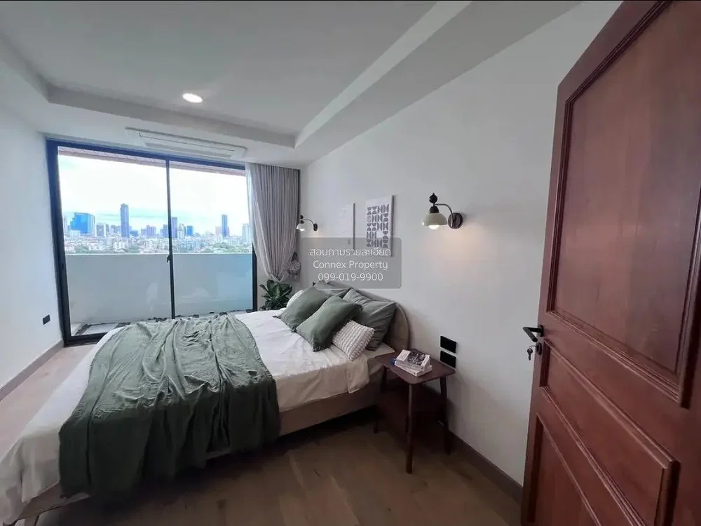 Спаваћа соба; поглед, природно светло, модерни стил